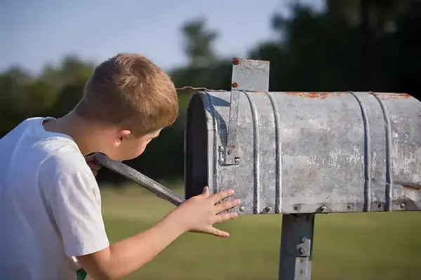 Books mailed to students homes Kids Read Now