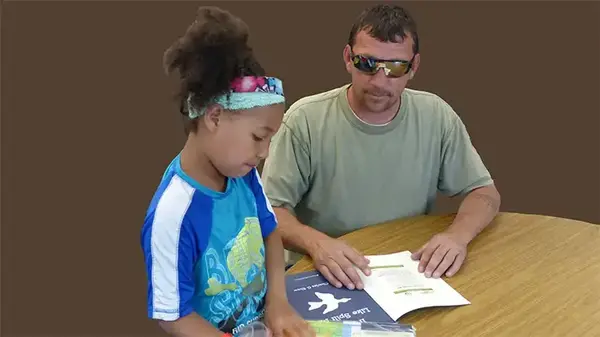 Parents help with book comprehension small Kids Read Now