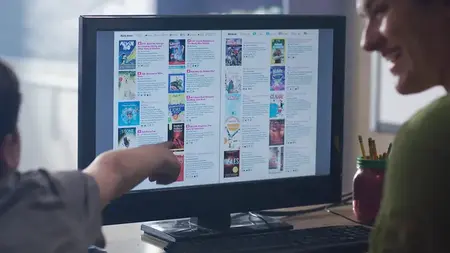 Teacher helps kid select books online